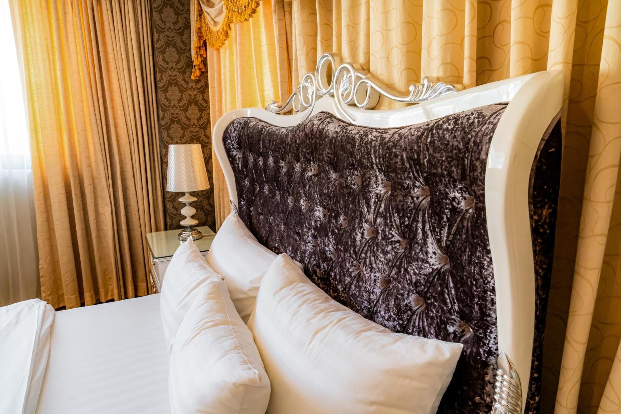Hoang Trieu Hotel Hô Chi Minh-Ville Extérieur photo