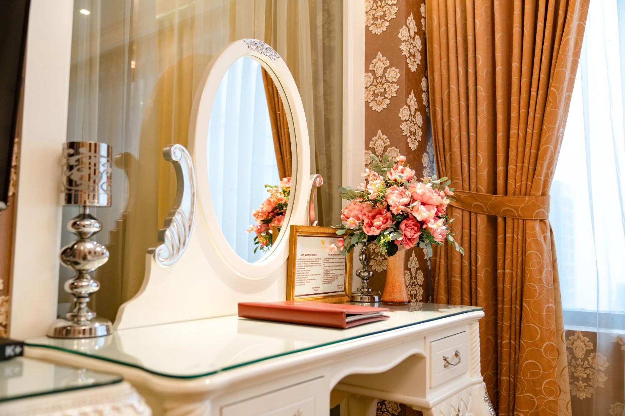 Hoang Trieu Hotel Hô Chi Minh-Ville Extérieur photo