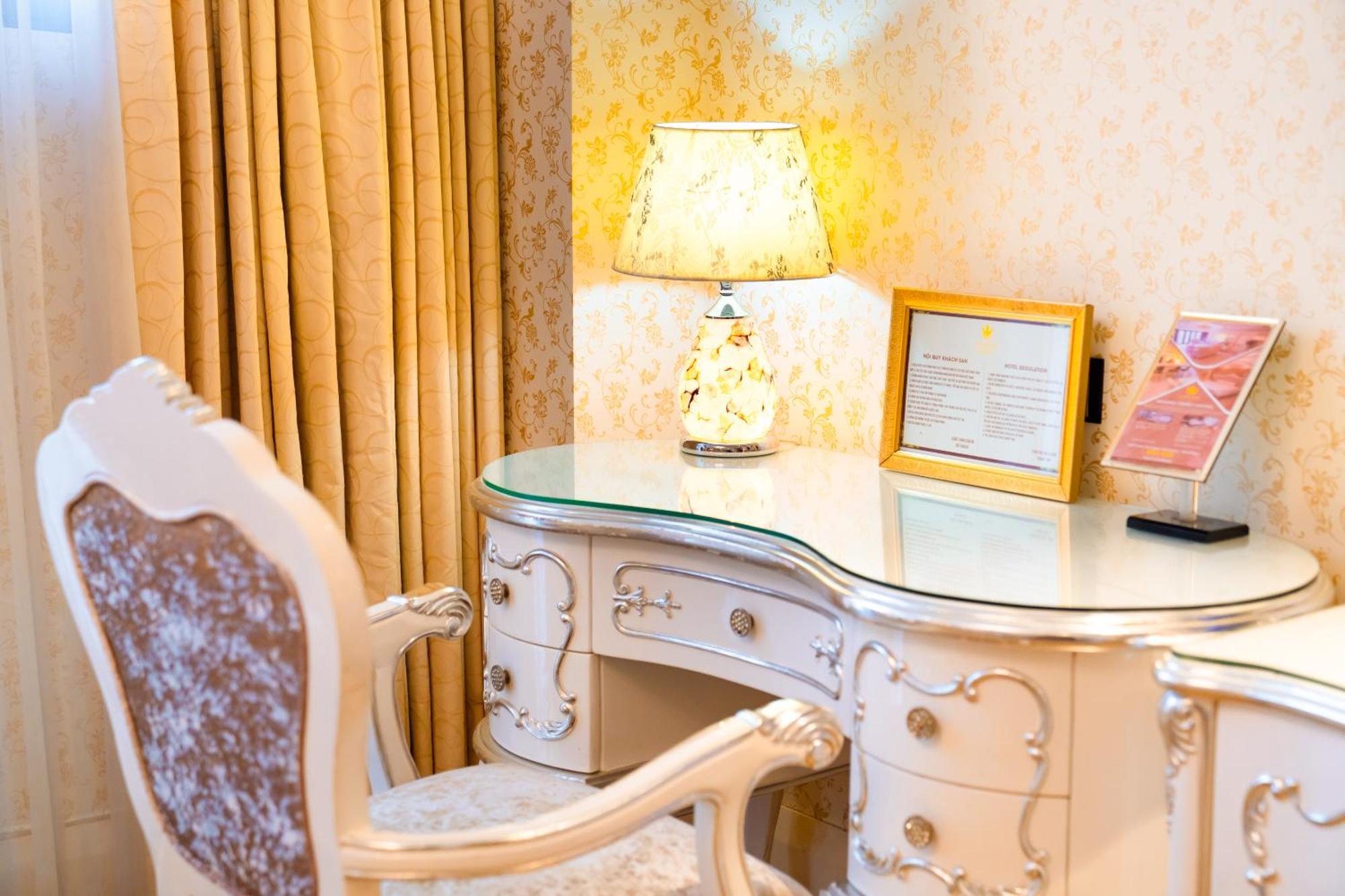Hoang Trieu Hotel Hô Chi Minh-Ville Extérieur photo