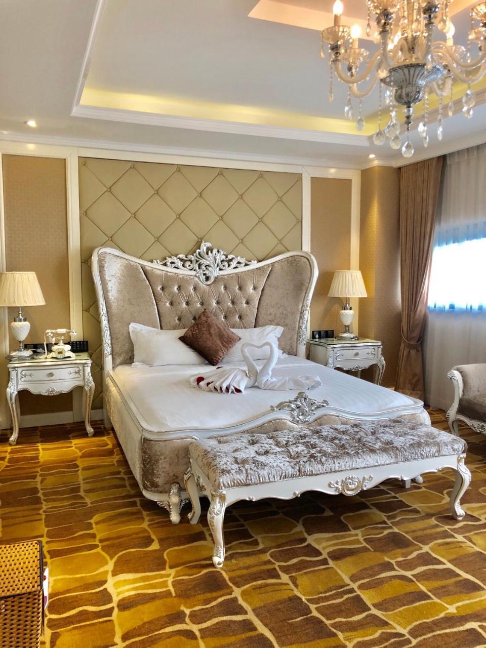 Hoang Trieu Hotel Hô Chi Minh-Ville Extérieur photo